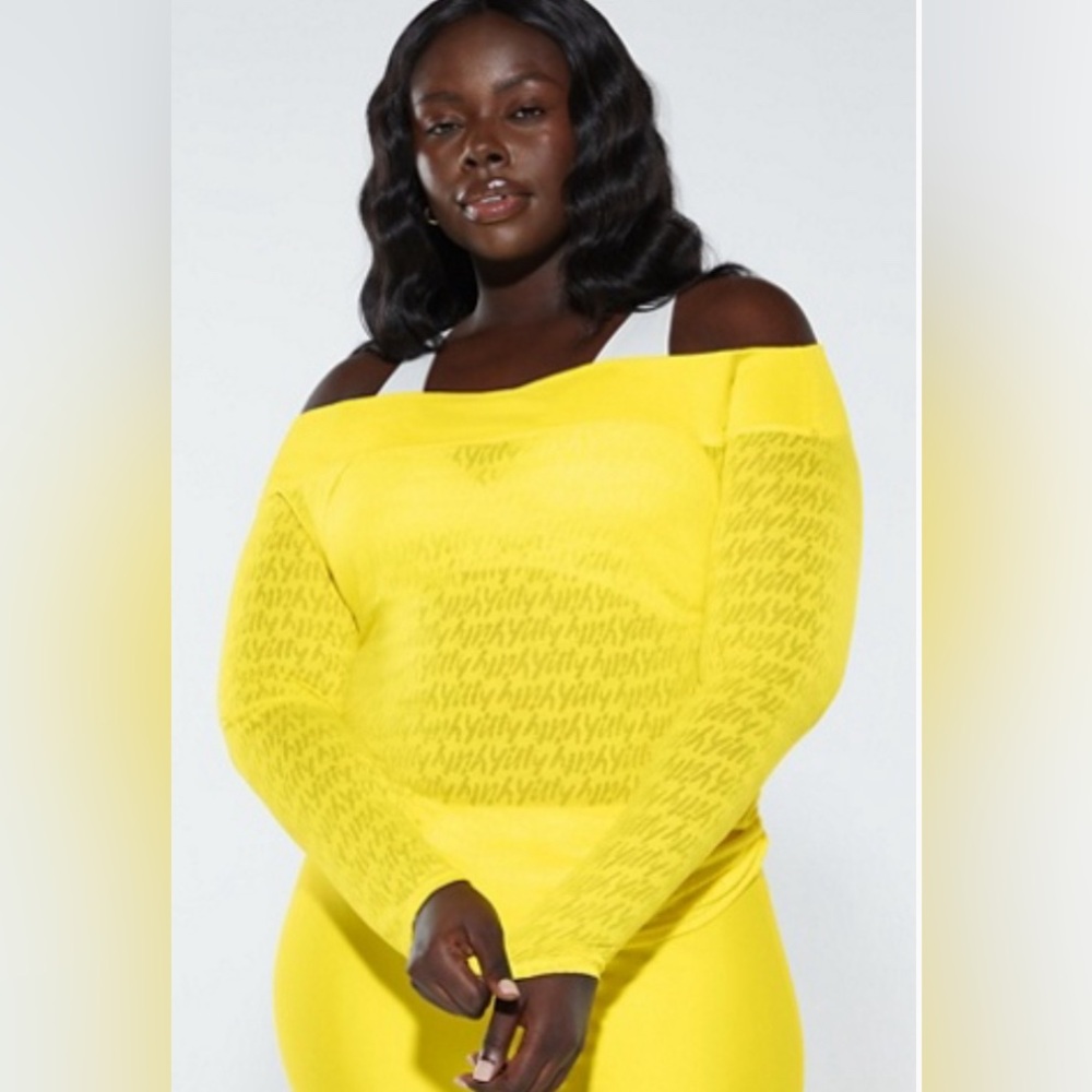 Yitty Off the shoulder Long sleeve